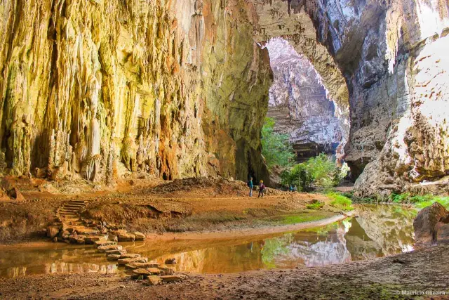 Cavernas do Peruaçu – Januária, MG: Um Tesouro Natural e Cultural no Brasil