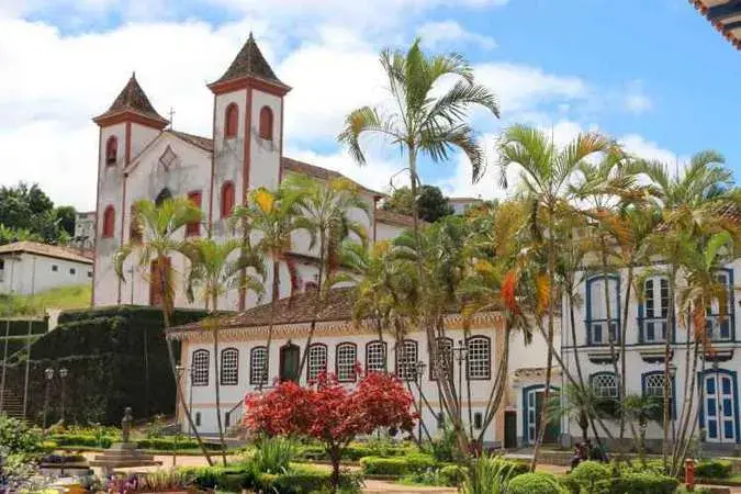 Serro: A Joia Histórica de Minas Gerais