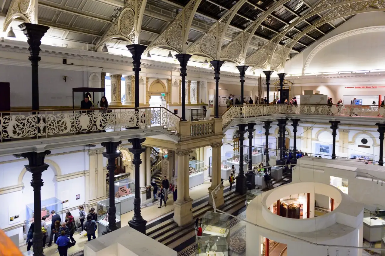 The National Museum of Ireland in Dublin • Go-to-Ireland.com