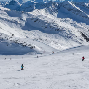 Descubra Andermatt, na Suíça: O Paraíso dos Esportes de Inverno
