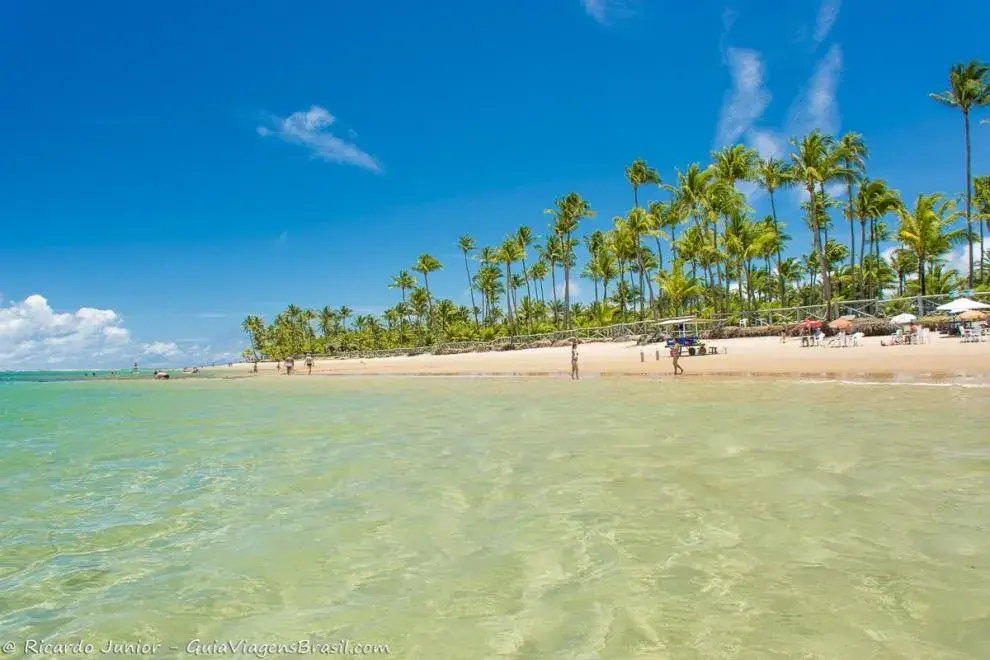 Foto Praia de Taipu de Fora, na Península de Maraú, BA.