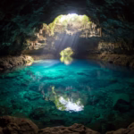Gruta do Lago Azul